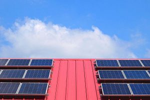 zonnepanelen op een dak